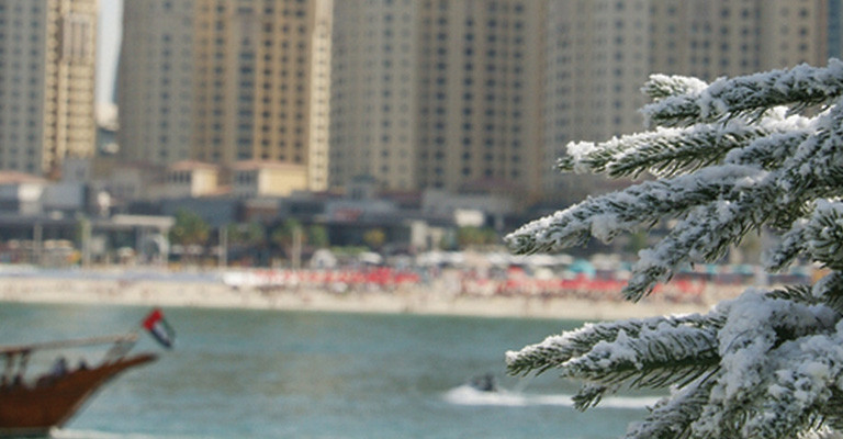 Christmas in Dubai: 5 Nights of Sun, Style & Santa Magic!