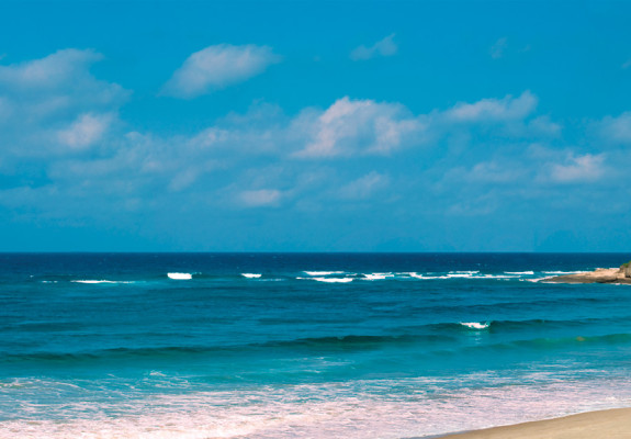 5* White Pearl Resorts - Mozambique Self Drive Package (4 nights)