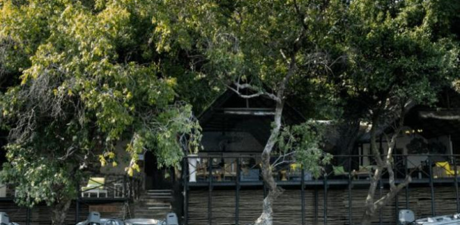 4* Ichingo Chobe River Lodge - Chobe Package (4 Nights)