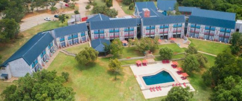 4* 26 Degrees South Bush Boho Hotel - Muldersdrift Package (1 Night)