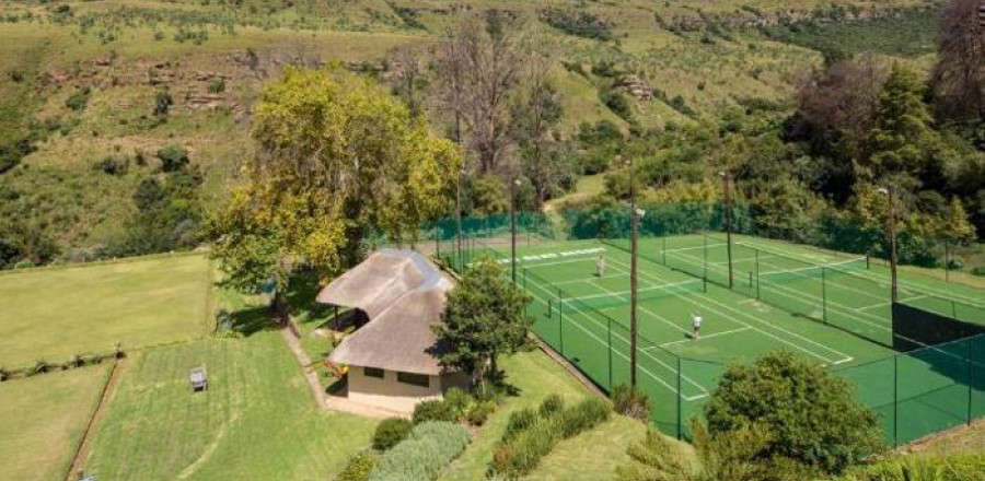 4* The Cavern Drakensberg Resort & Spa - Drakensburg Package (2 Nights)