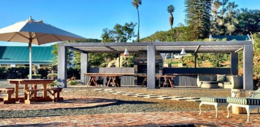 4* Berluda Farmhouse & Cottages - Oudtshoorn Package (2 Nights)