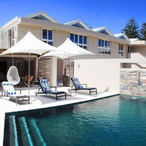 4* Abalone Guest Lodge - Hermanus Holiday Package (3 Nights)