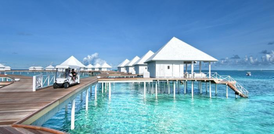 5* Diamonds Thudufushi - Maldives Package (7 nights)