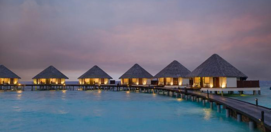 4* Adaaran Select Meedhupparu - Maldives Package (7 Nights)