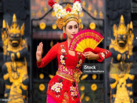 98f823bc e852 464d 8d9c f1050e9030ad