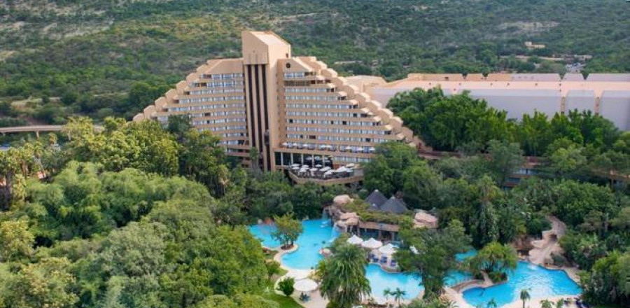 5* Cascades Hotel - Sun City Package (2 Nights)