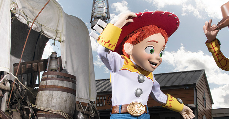 Disney Hotel Cheyenne - Disneyland Paris - France Family Package (3 Nights)