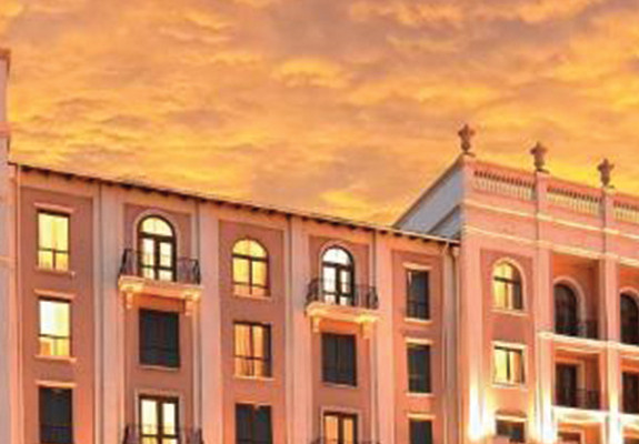 South Africa - The Pivot Hotel including Mangwanani African Day Spa - Fourways Package (1 Night)